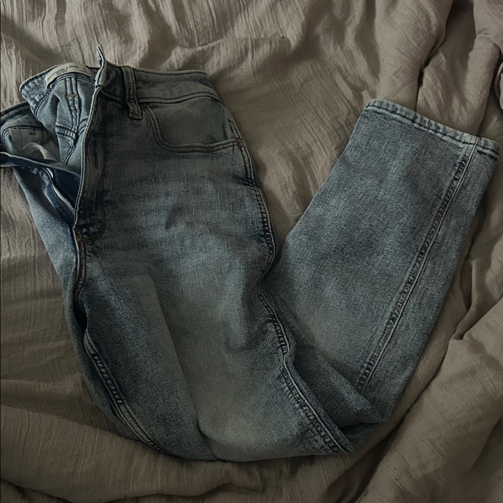 Abercrombie women's Straight Jeans